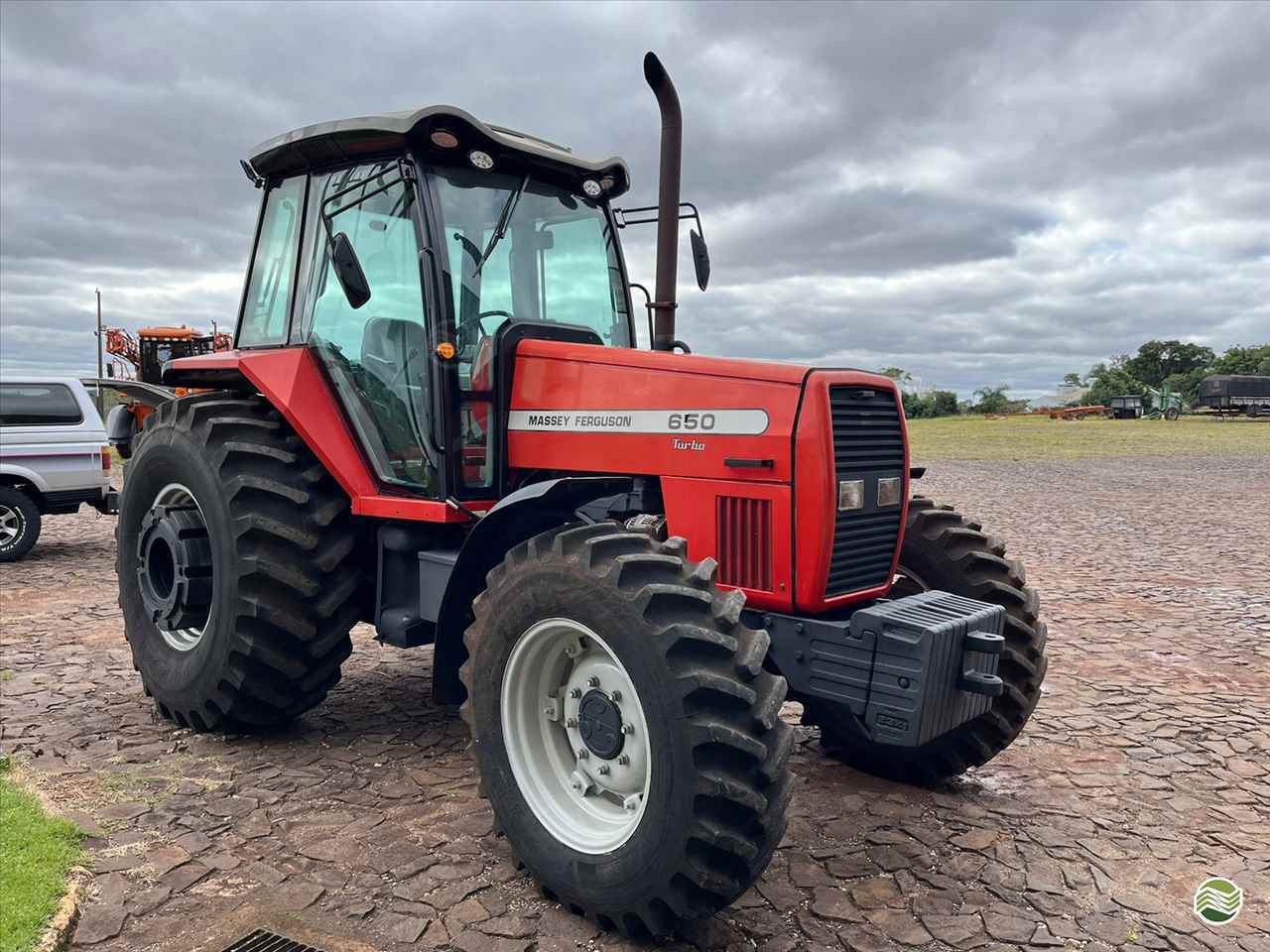 TRATOR MASSEY FERGUSON MF 650 Tração 4x4 Comatral Caminhões e Máquinas Agrícolas PANAMBI RIO GRANDE DO SUL RS